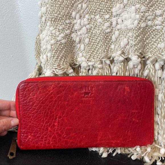 Will Leather Goods Handbags - Will Leather Goods Zip Wallet